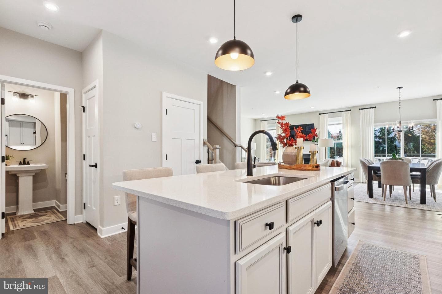 102 Sterling Drive photo 8