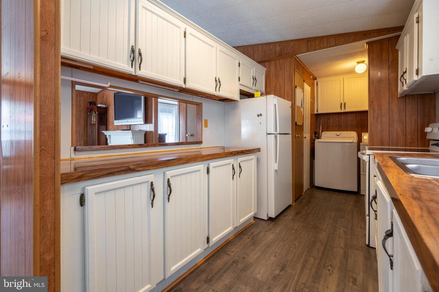 225 Cherrywood Court photo 16