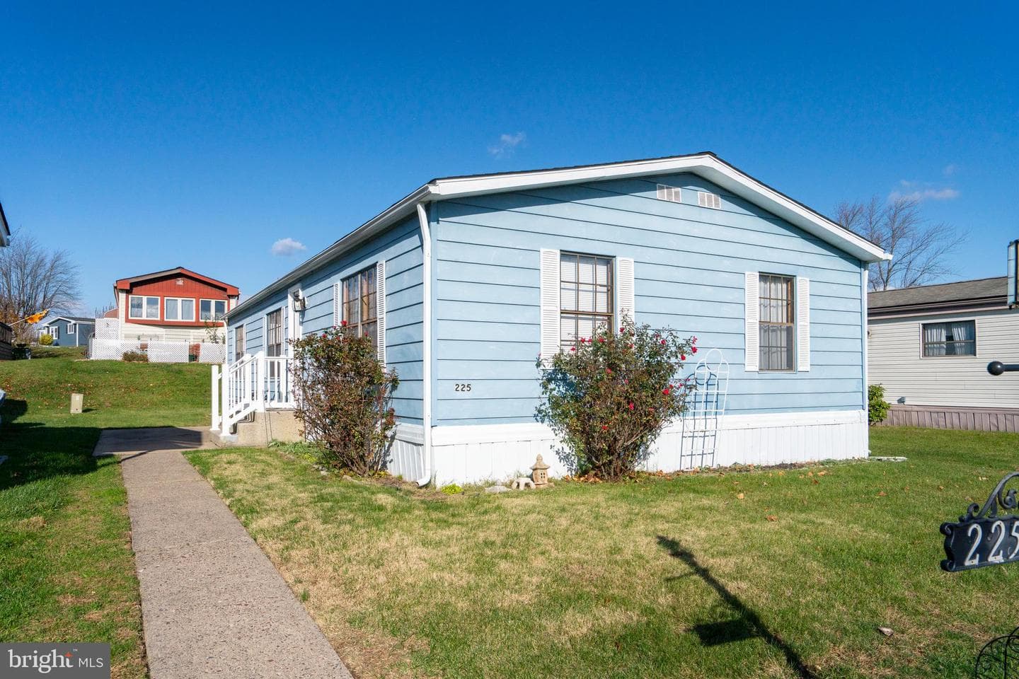 225 Cherrywood Court photo 2