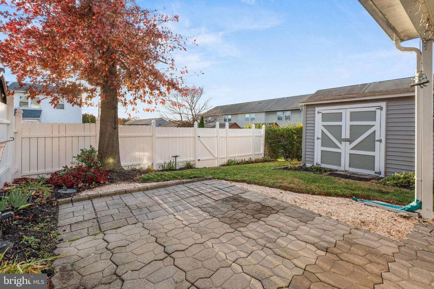 548 Blaker Drive photo 21