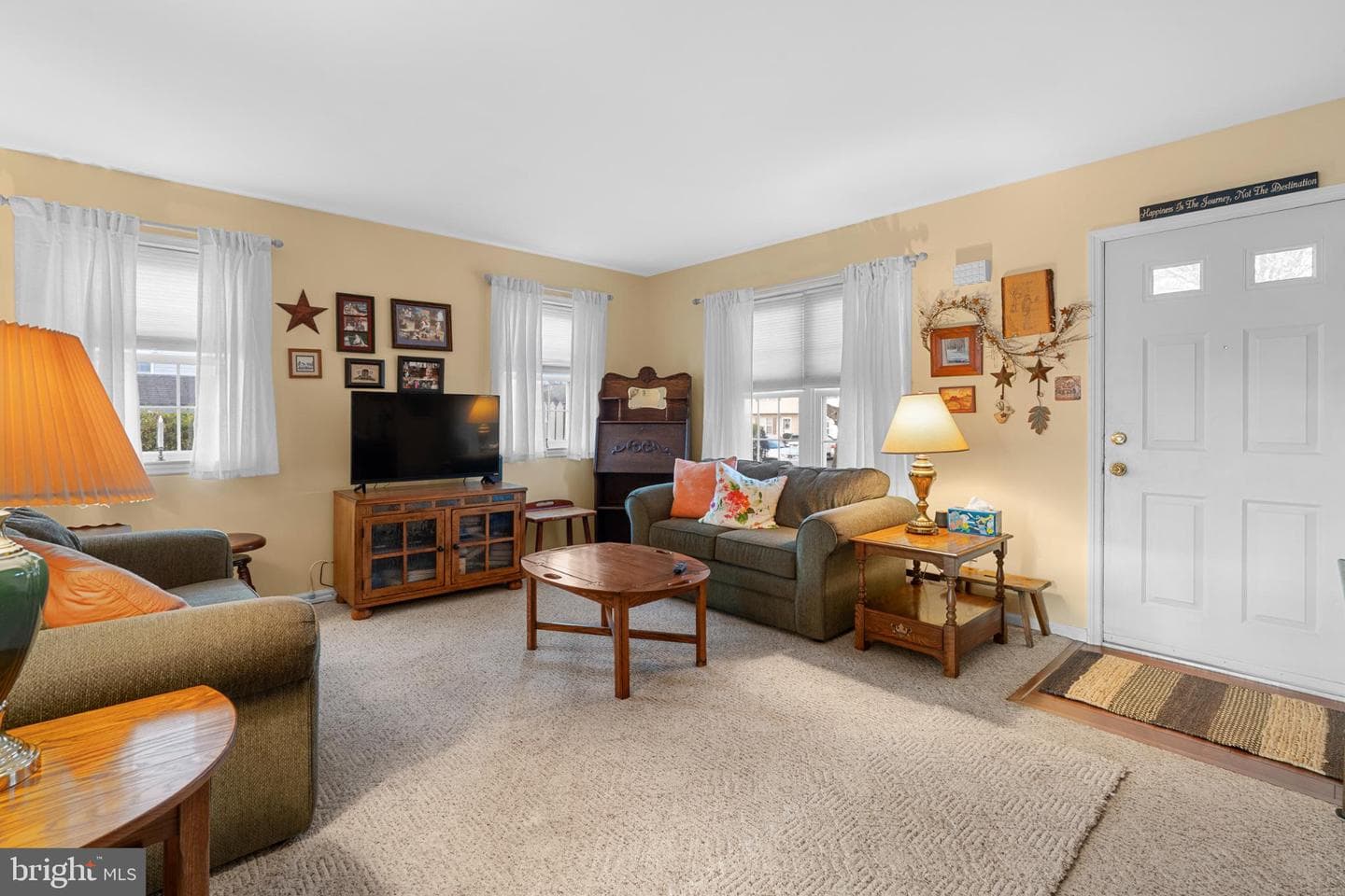 548 Blaker Drive photo 6