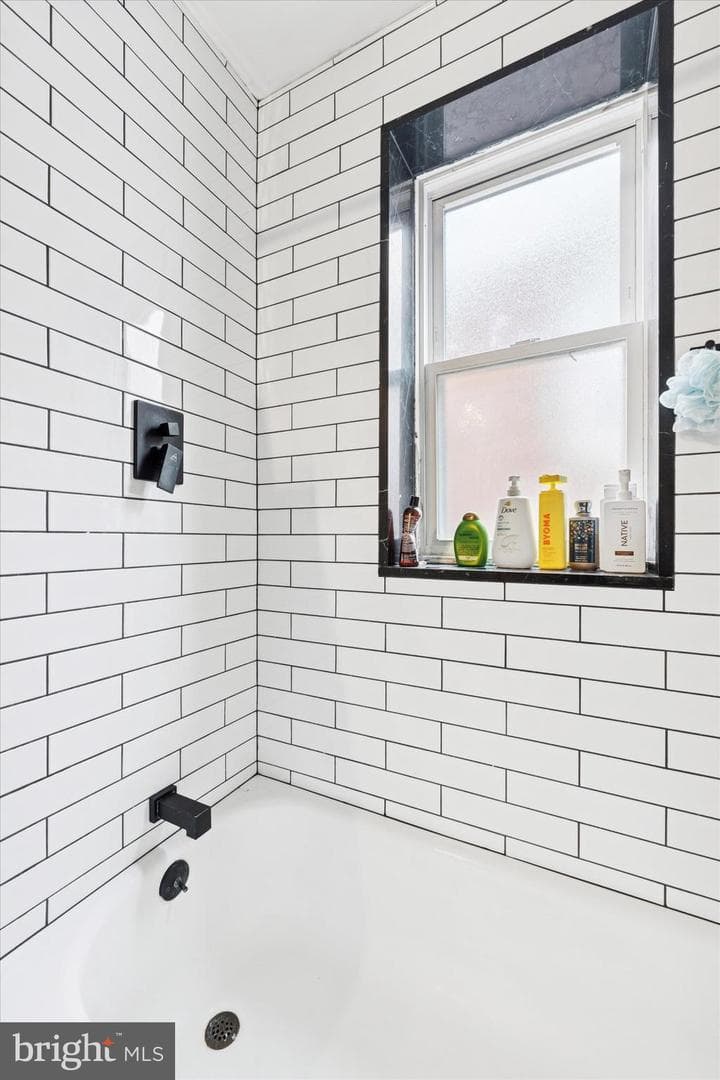 615 Green Street photo 24