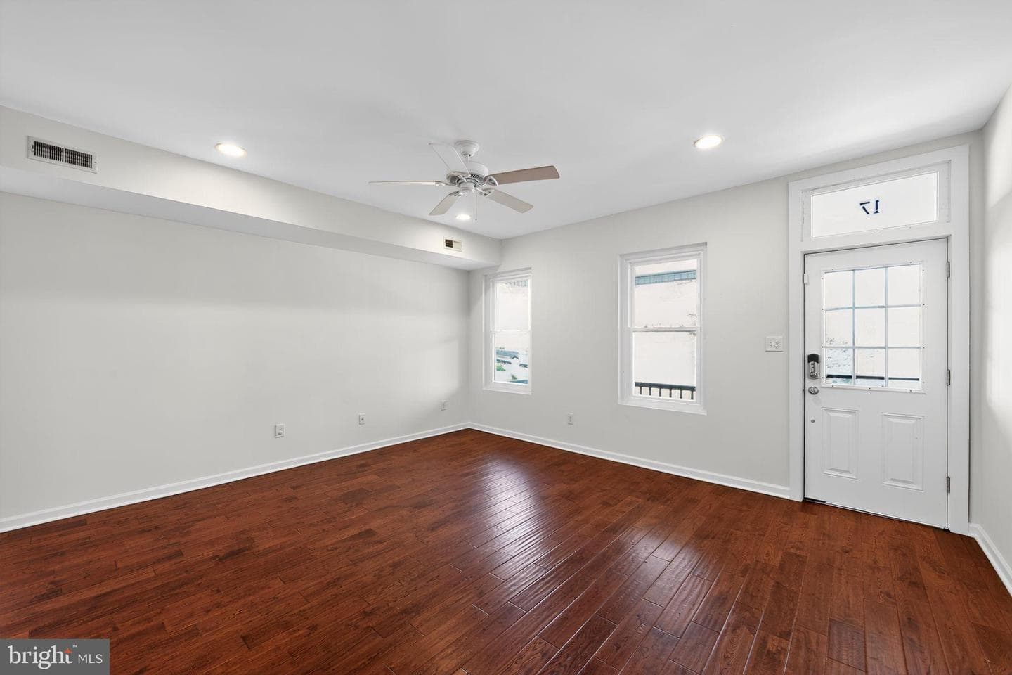 17 Merion Avenue photo 4