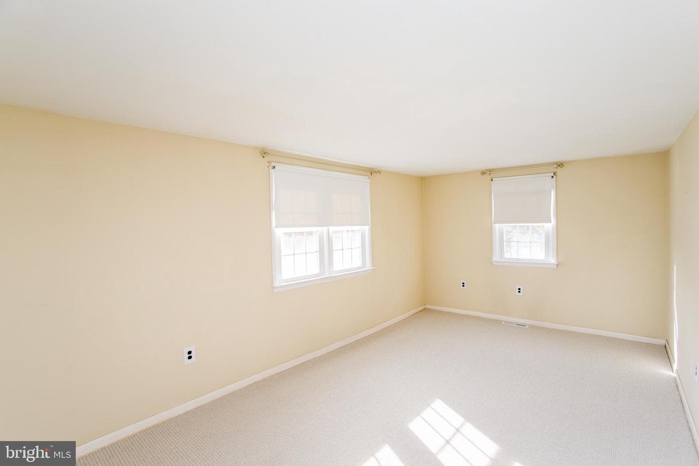 700 Warren Street photo 20