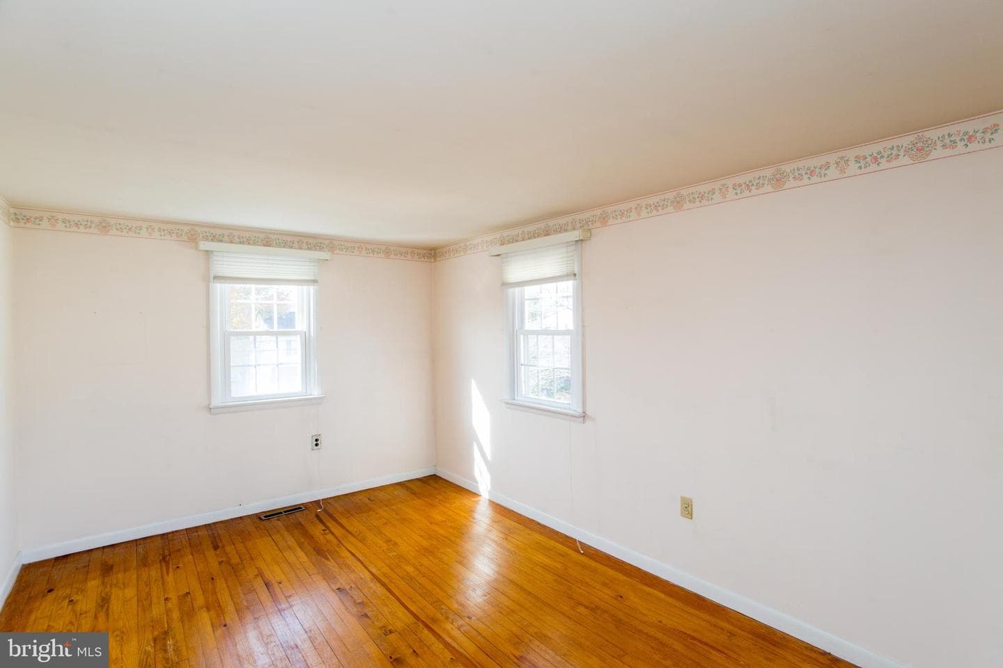 700 Warren Street photo 22