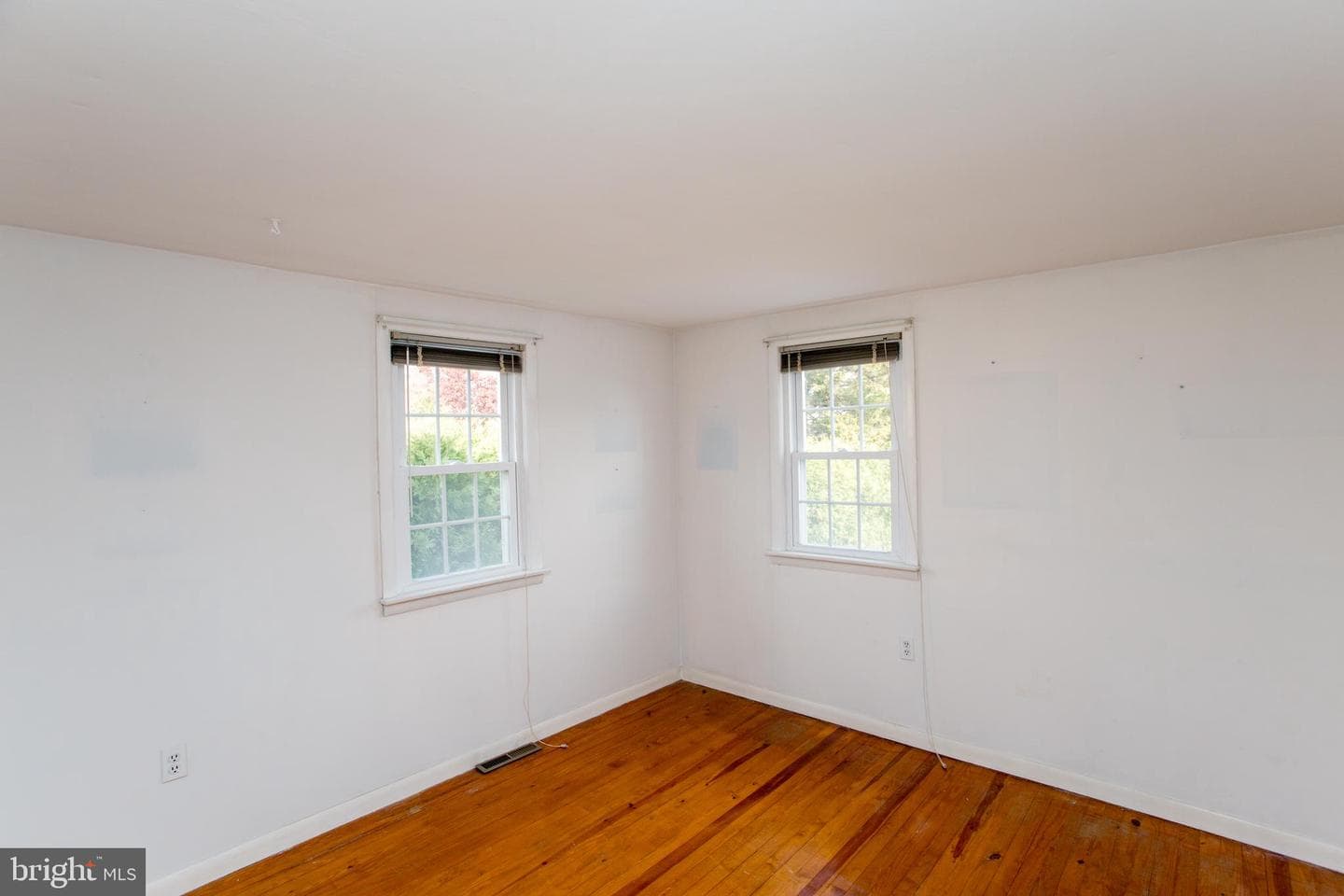 700 Warren Street photo 27