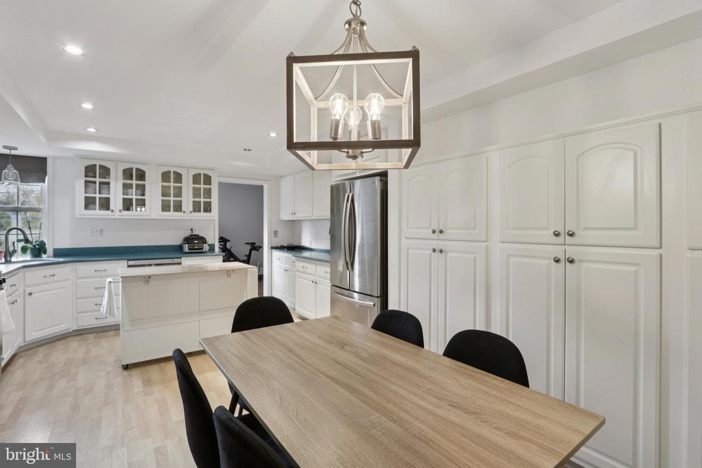 415 City Avenue #d-1 photo 8