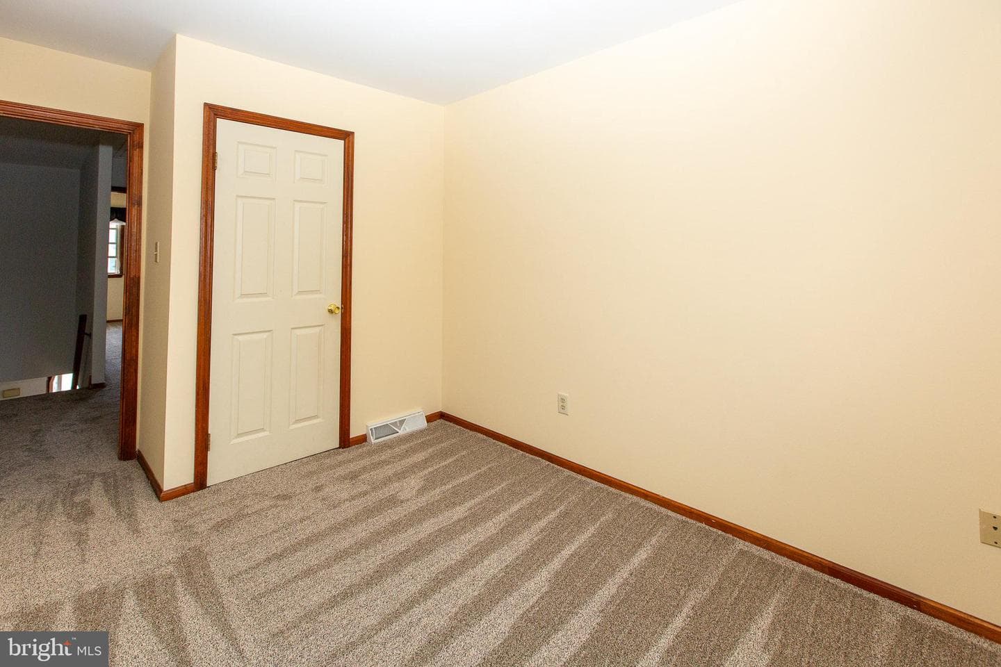 314 Jefferson Court photo 23