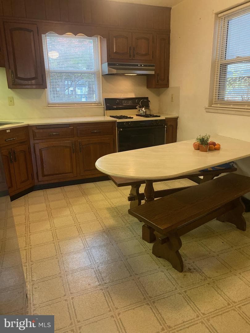 155 N Highland Ave photo 5