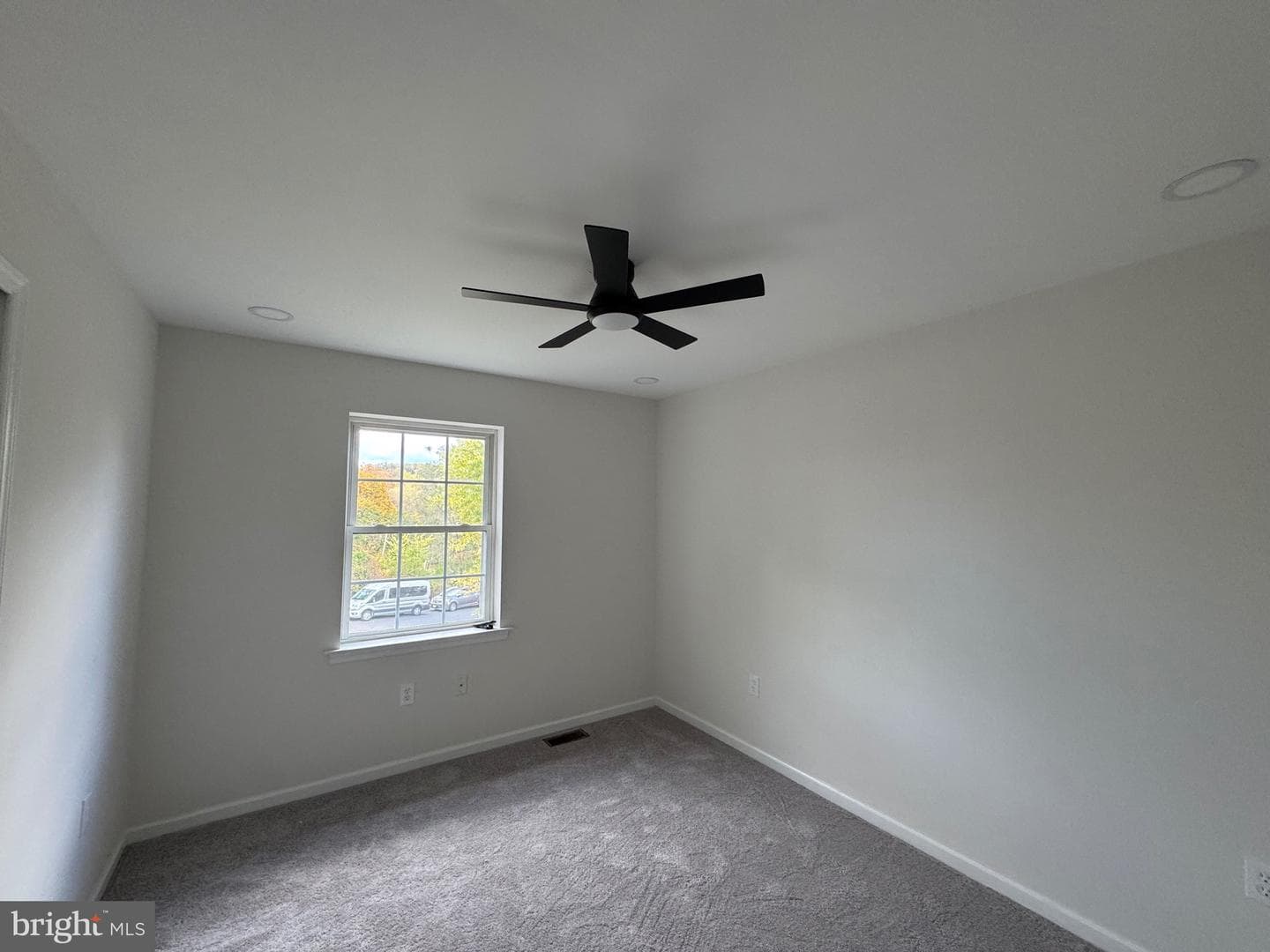 258 Glendale photo 11