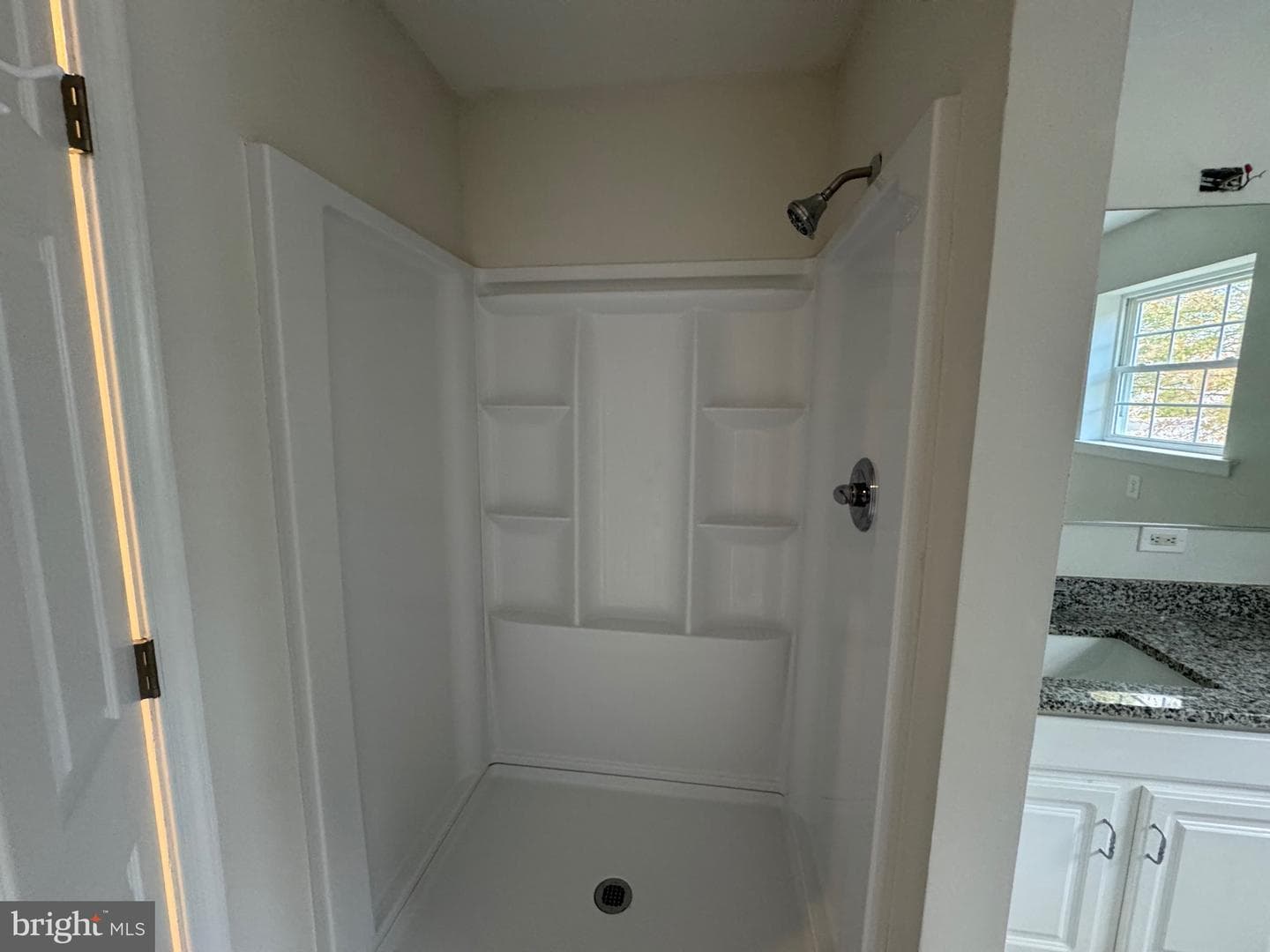 258 Glendale photo 9