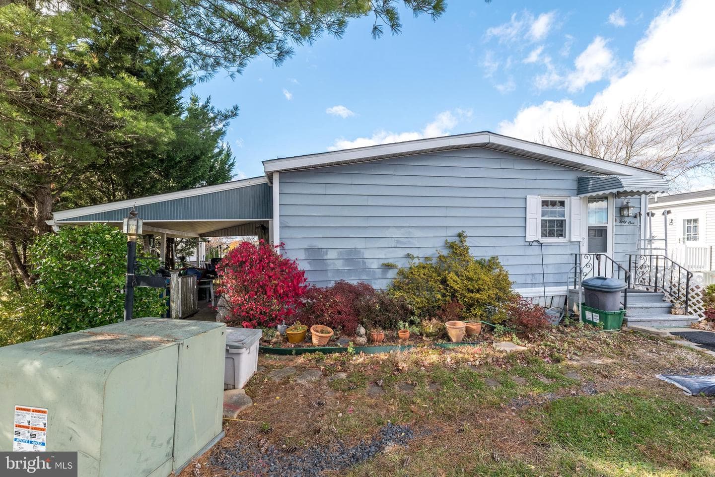 61 Longwood Place photo 1