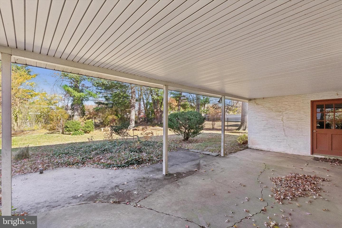 825 Monticello Place photo 26