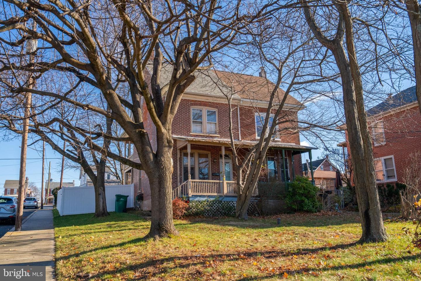 202 Dotts Street photo 3