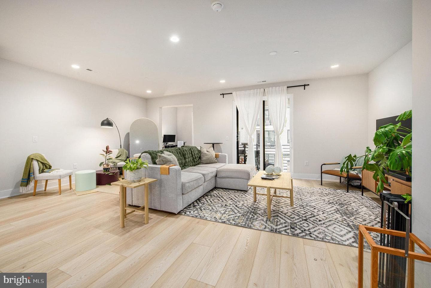 1008 Morton Alley photo 14