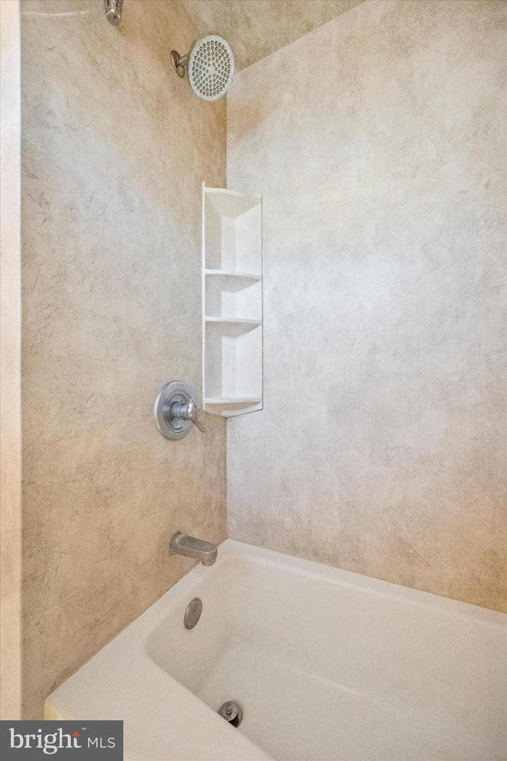 378 E Hector Street photo 20
