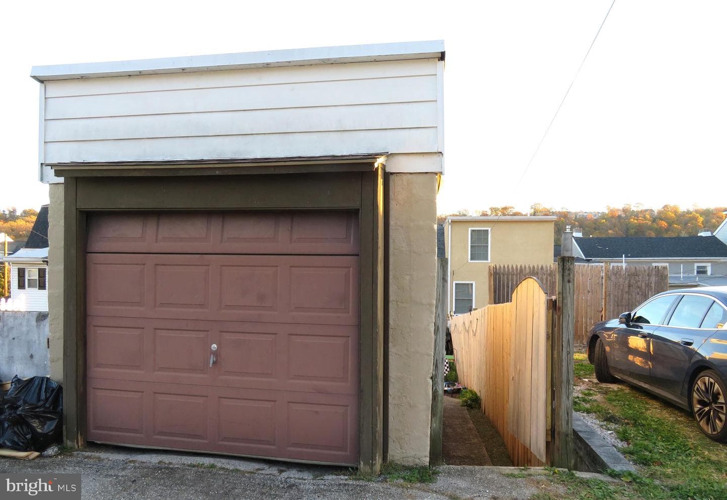 378 E Hector Street photo 24