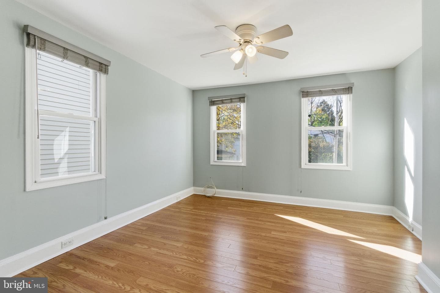 317 Beecher Avenue photo 16