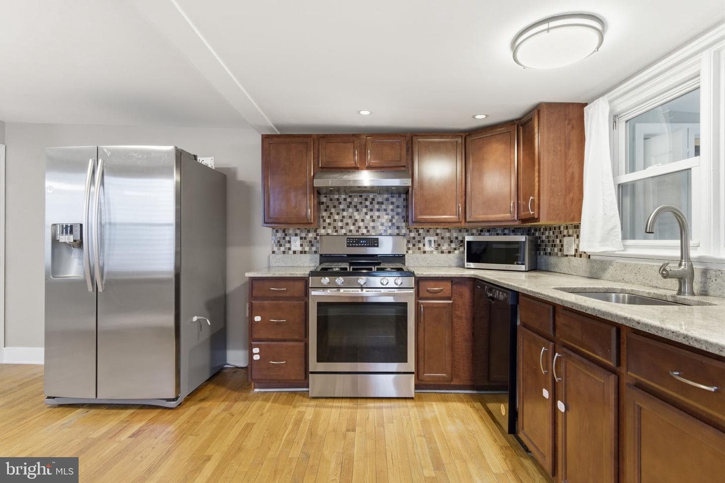 317 Beecher Avenue photo 8