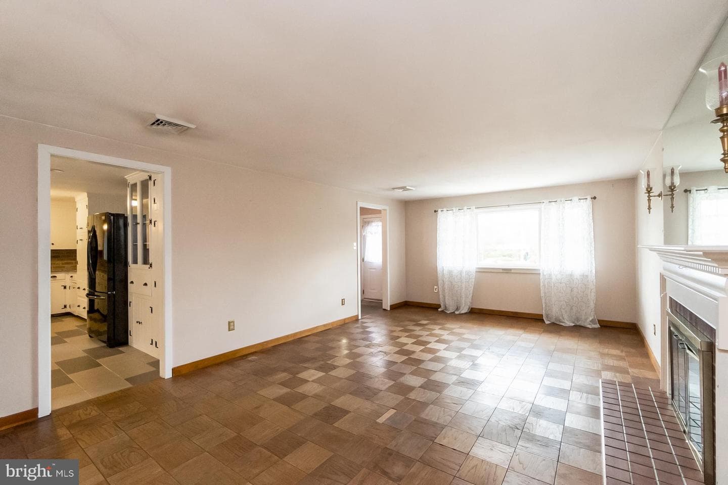 1103 Lansdale Avenue photo 6