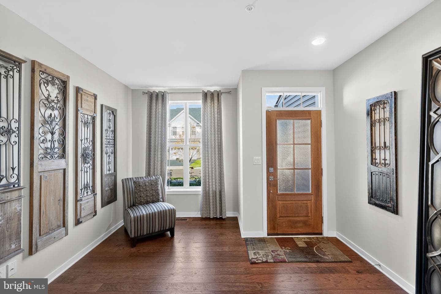 417 Wynstone Court photo 2
