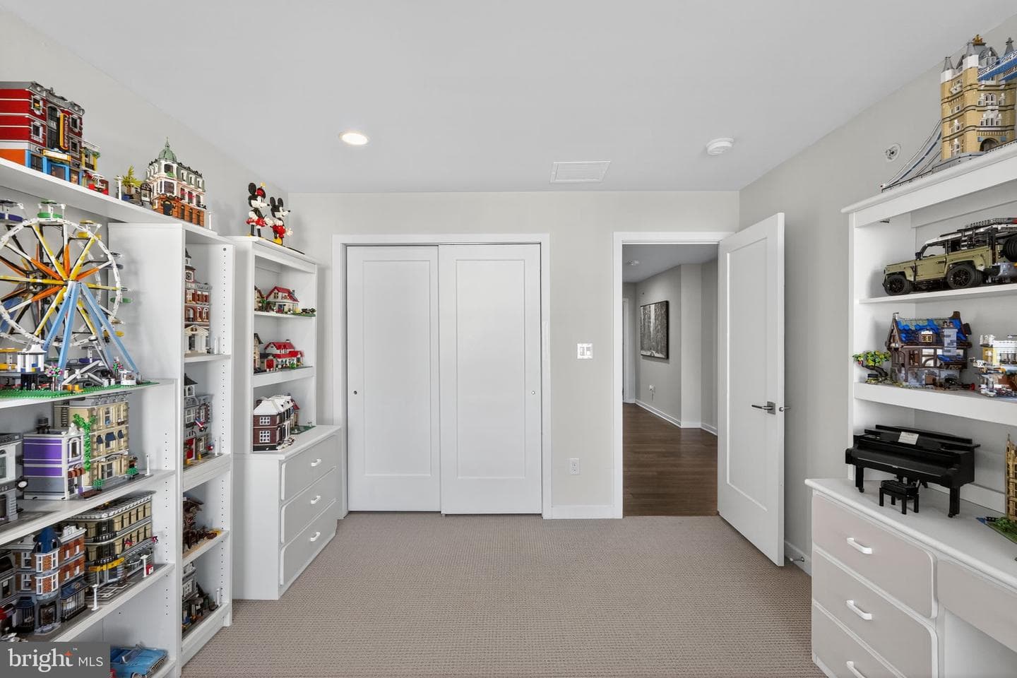 417 Wynstone Court photo 24