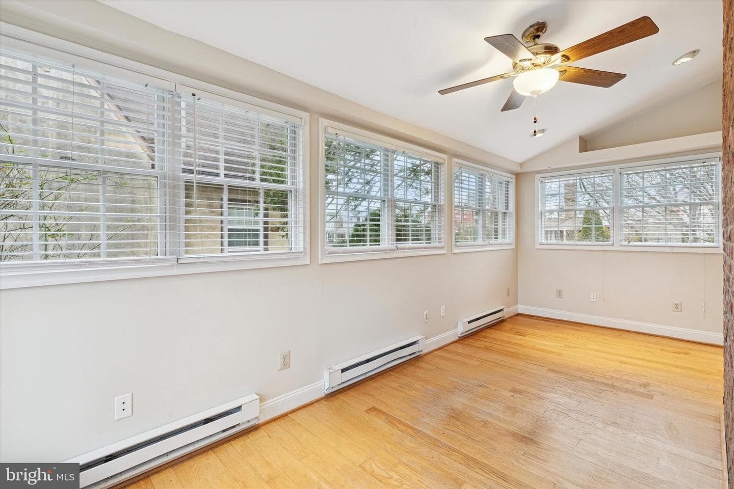 1642 Locust Street photo 11