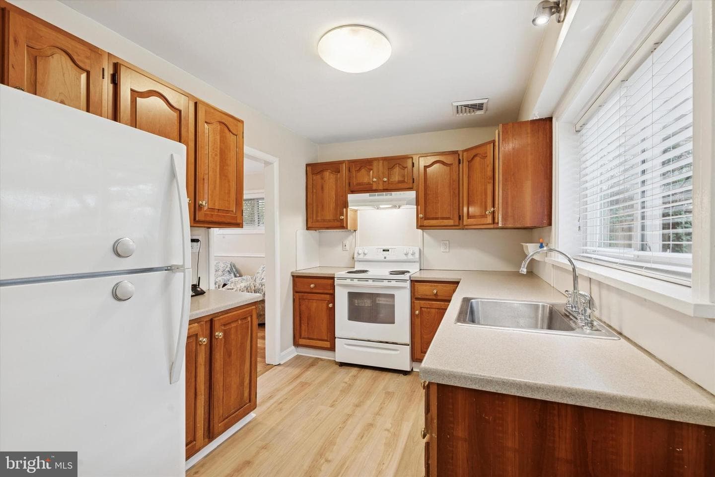 1642 Locust Street photo 9