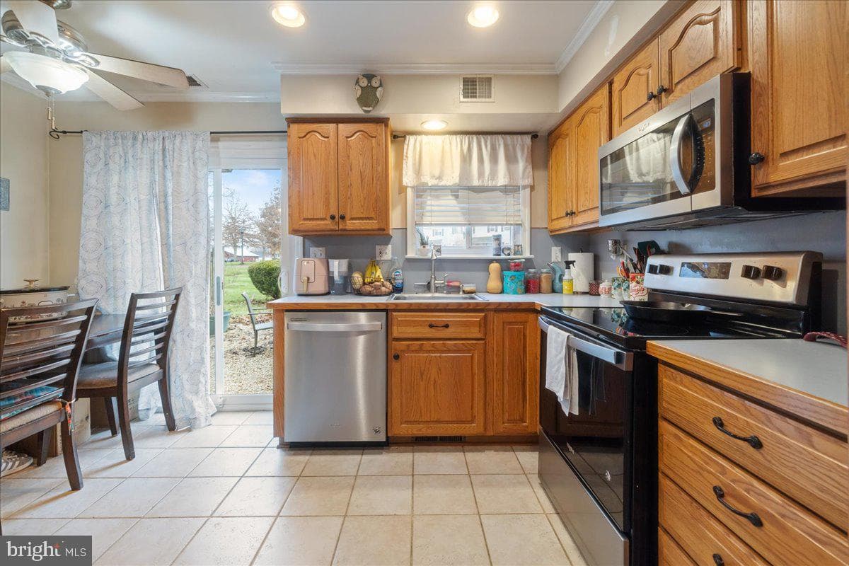506 Clarella Court photo 9