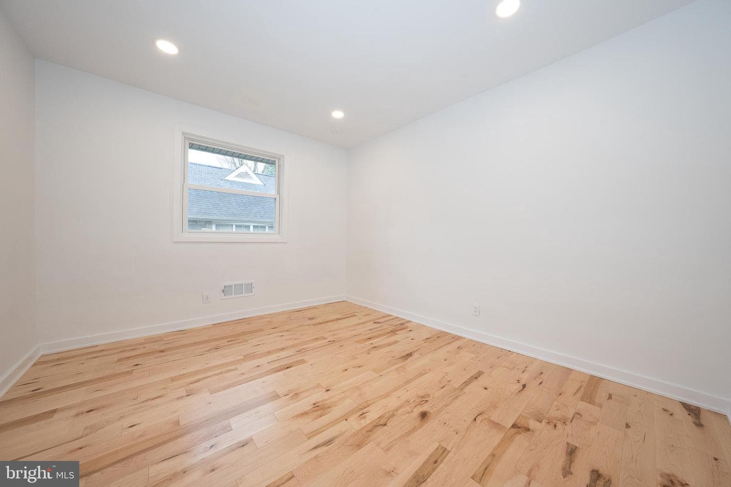 115 David Road photo 33