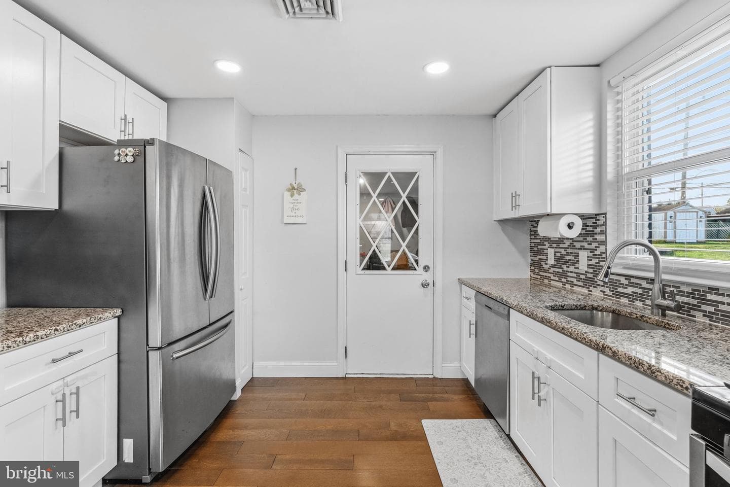 569 Kingwood Road photo 13