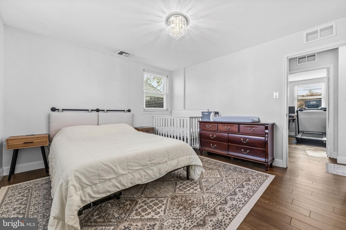 569 Kingwood Road photo 17