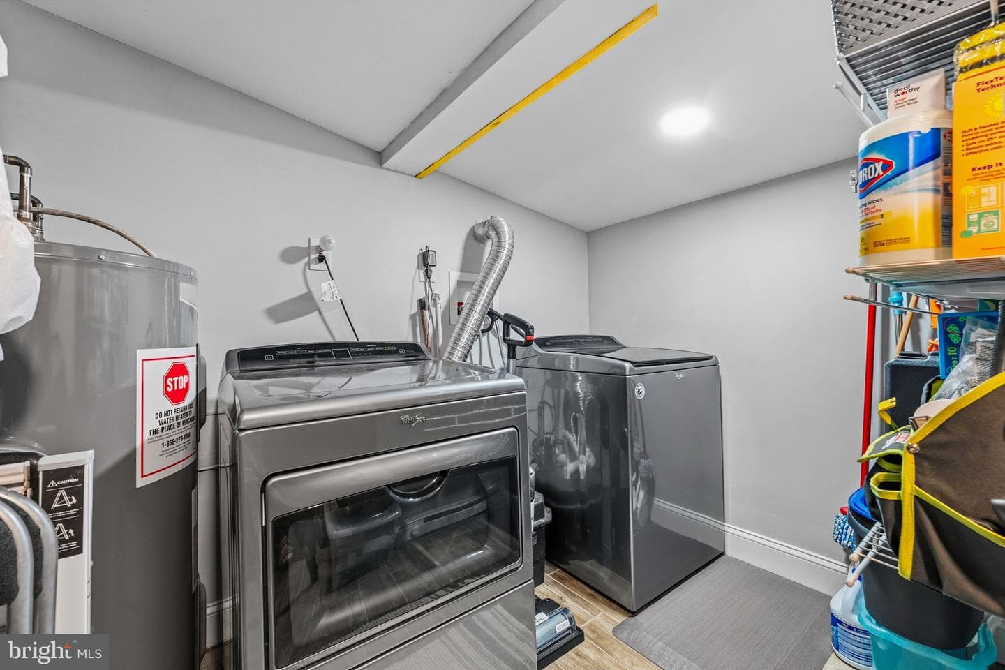 569 Kingwood Road photo 25