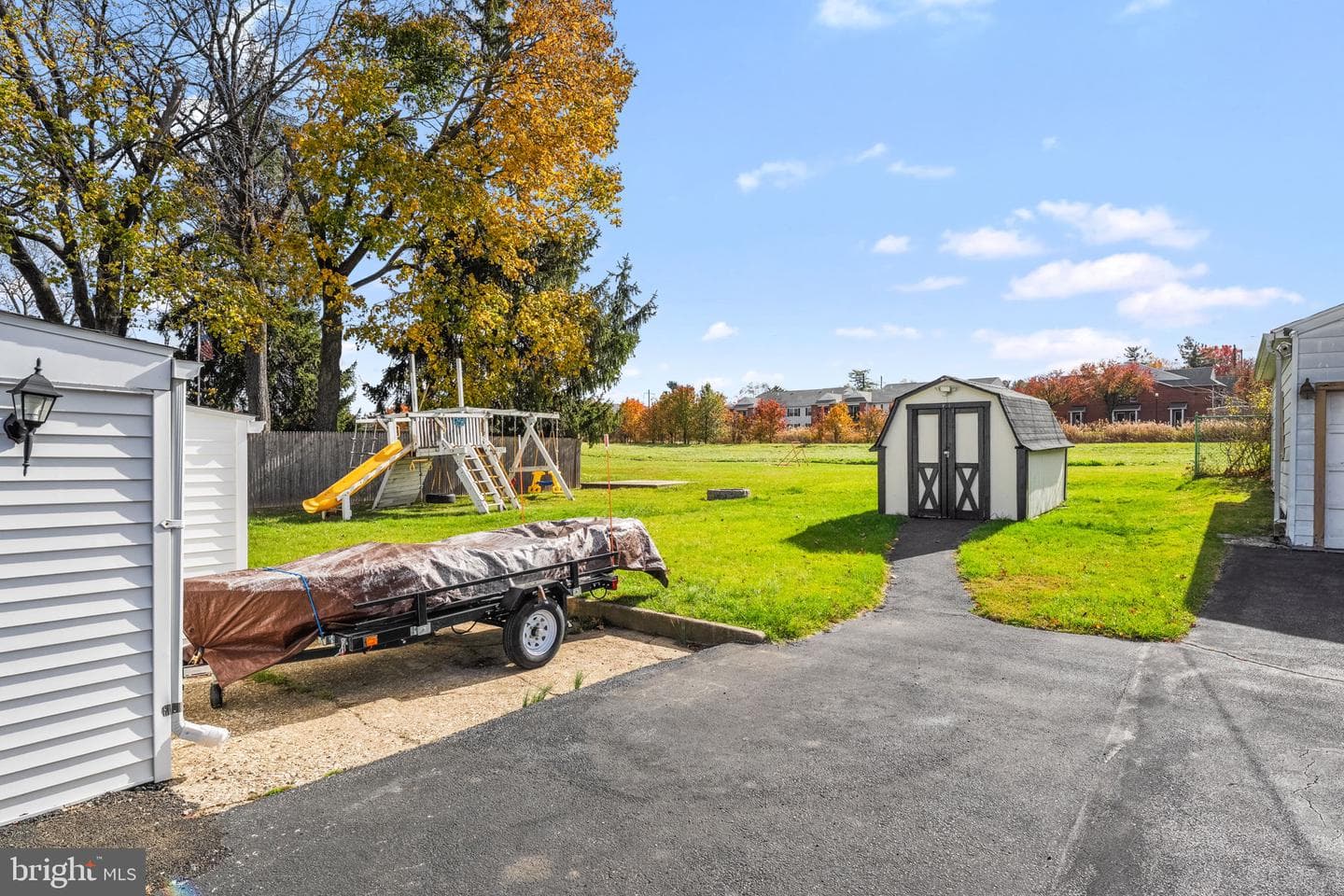 569 Kingwood Road photo 31