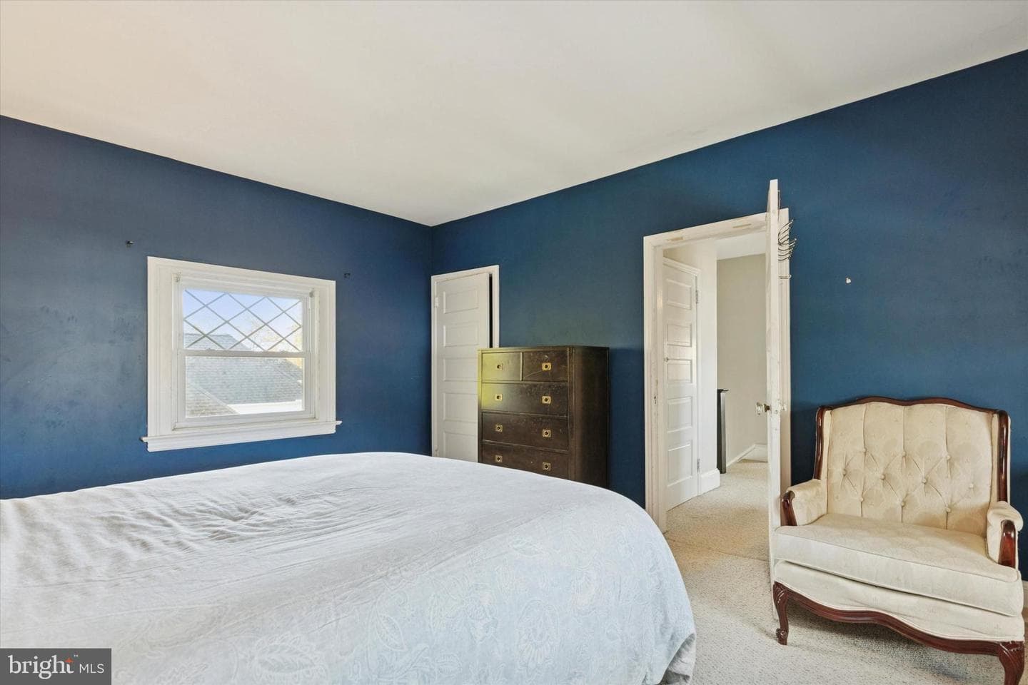 2444 Fairhill Avenue photo 38