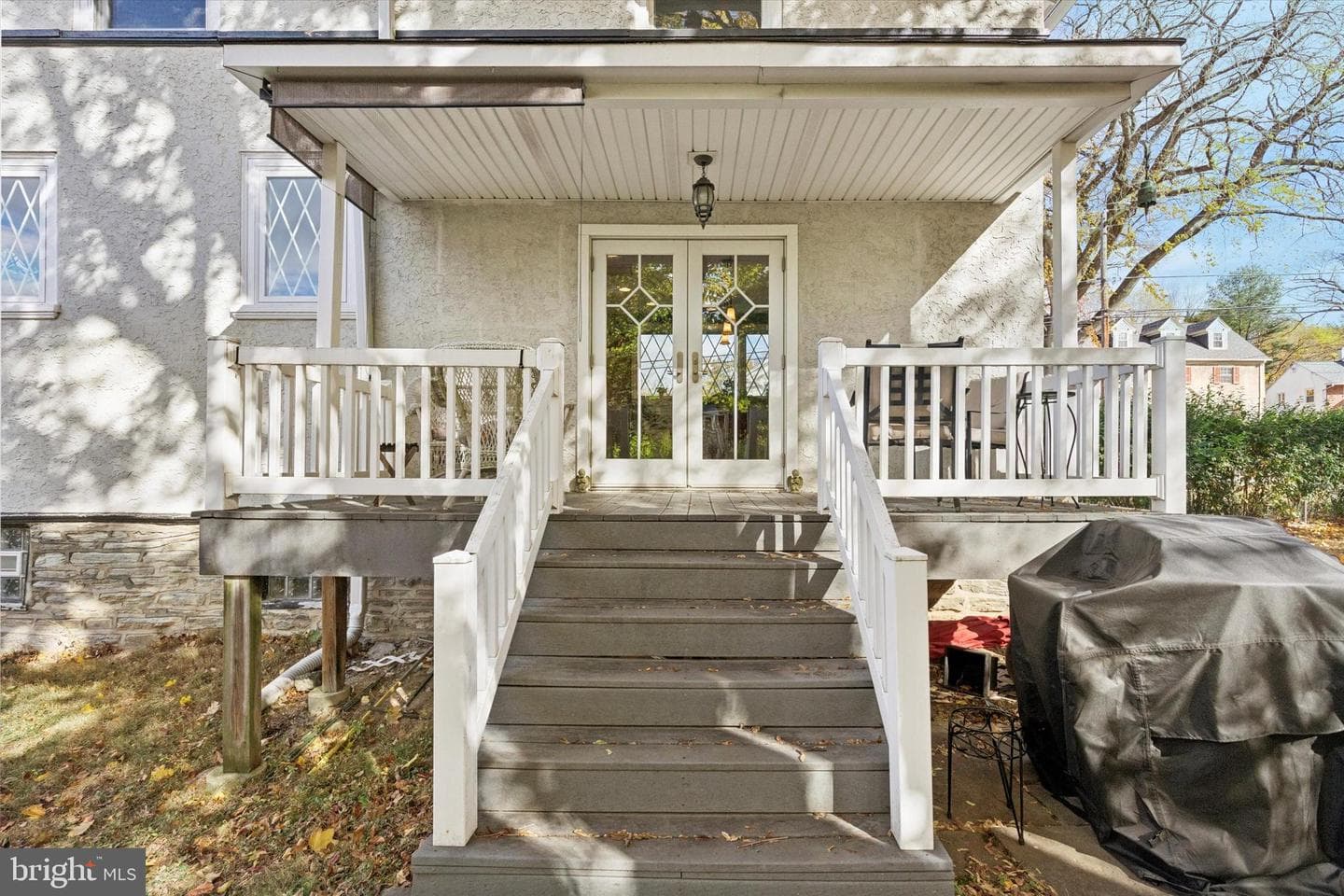 2444 Fairhill Avenue photo 44