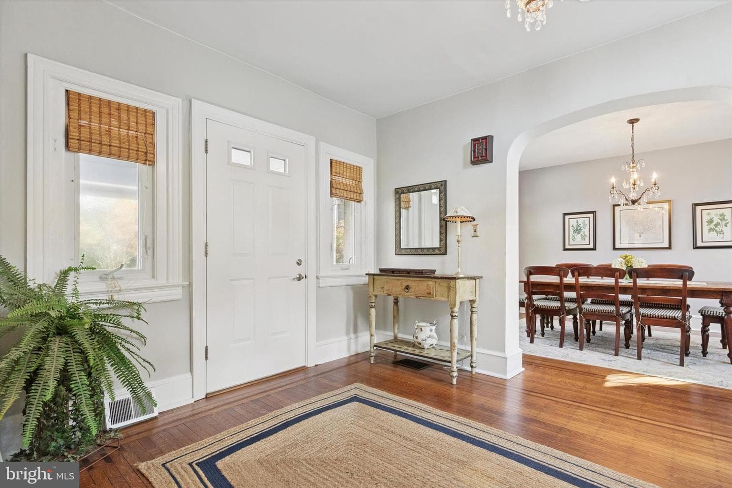 2444 Fairhill Avenue photo 8