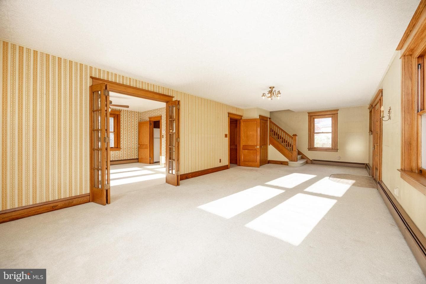 323 Broad Street photo 22