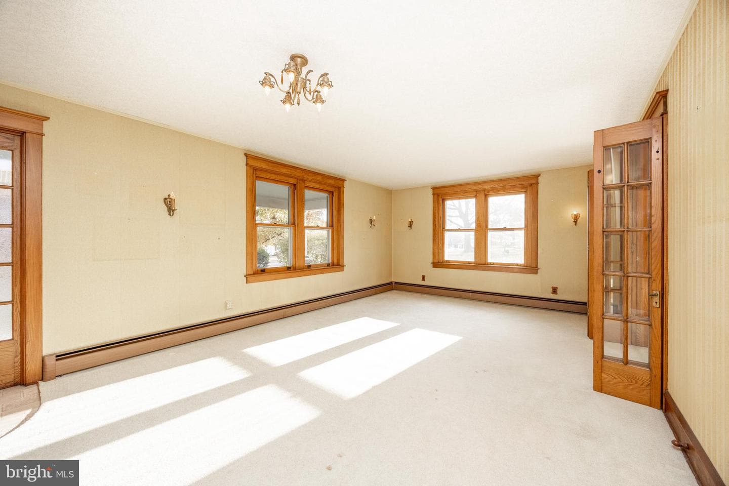 323 Broad Street photo 23