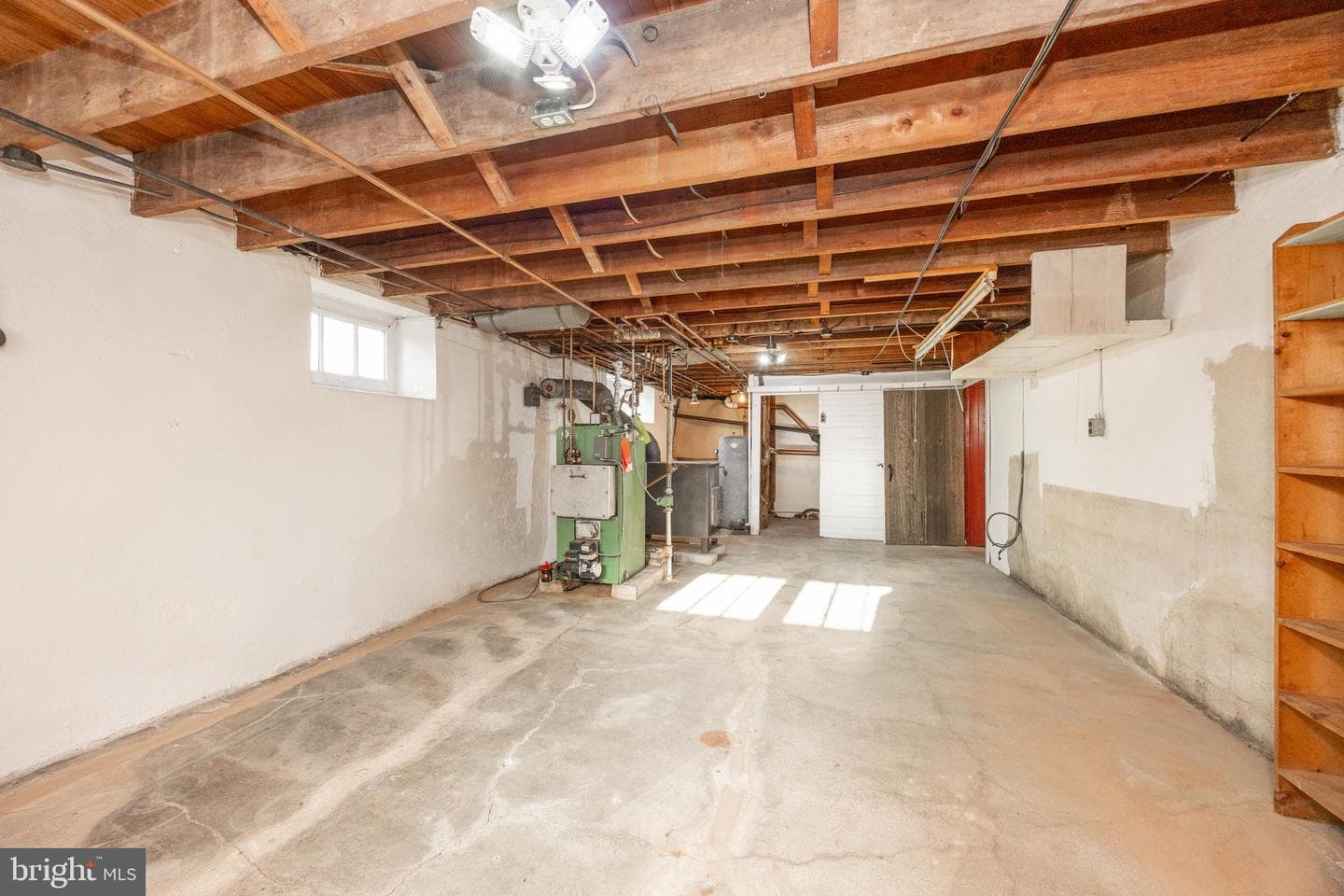 323 Broad Street photo 41