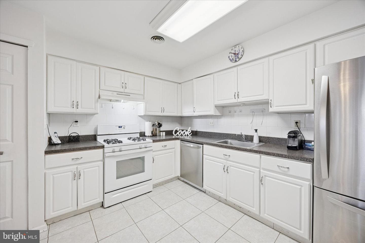 824 Dilworth Lane photo 9