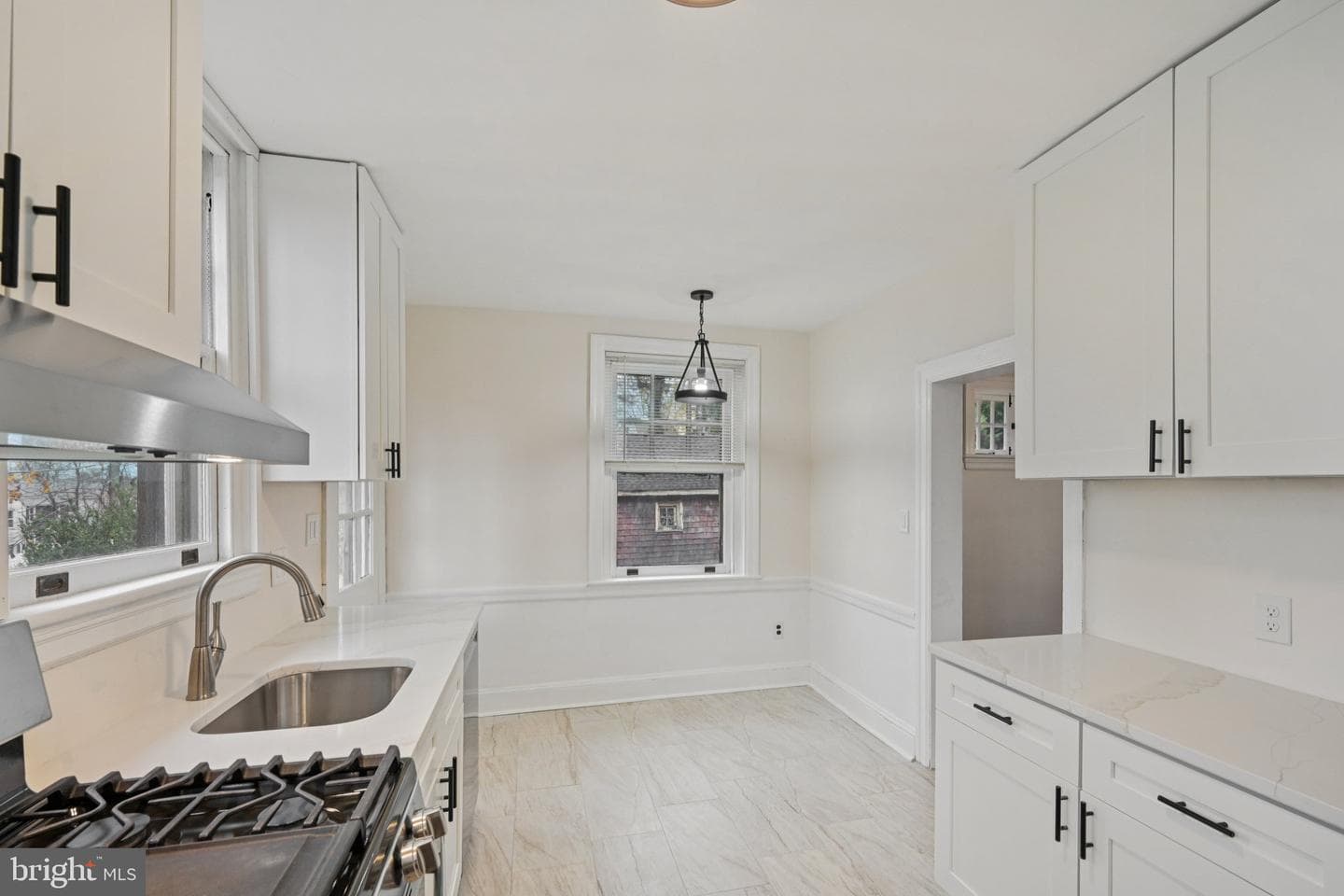 908 Edge Hill Road photo 14