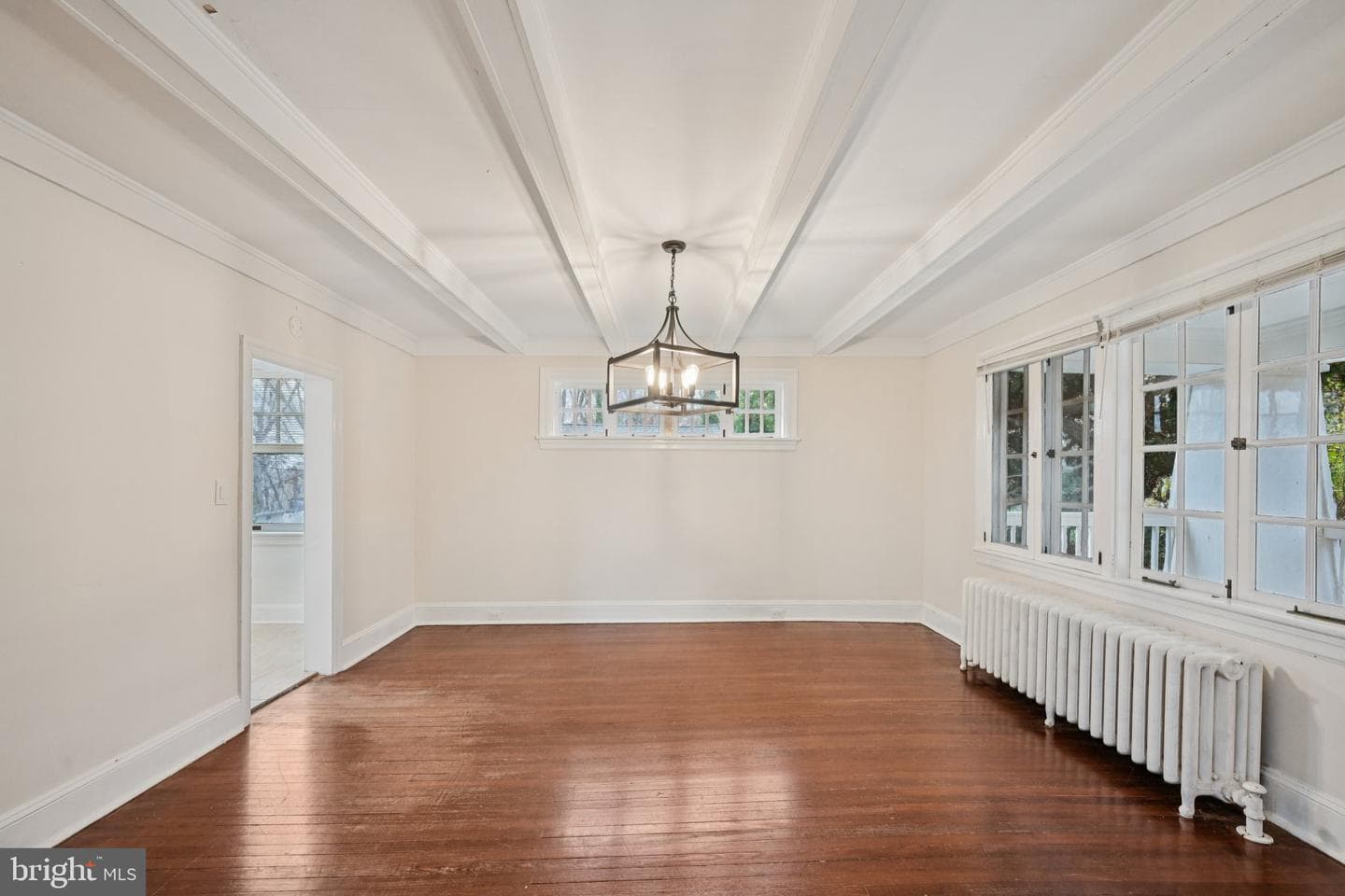908 Edge Hill Road photo 9