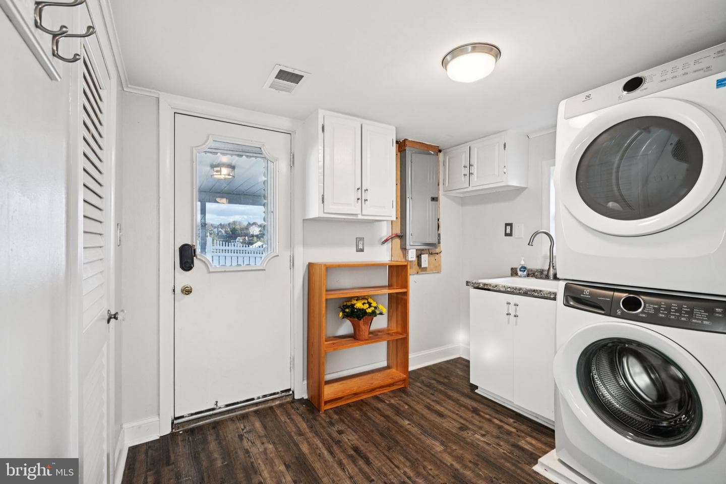 1211 Woodside Road photo 29