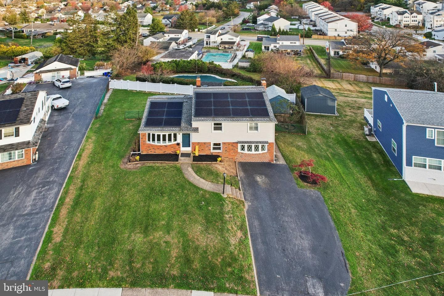 1211 Woodside Road photo 3