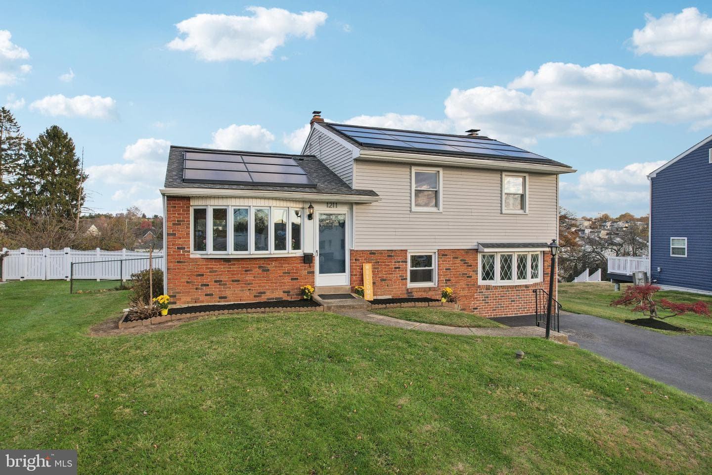1211 Woodside Road photo 6