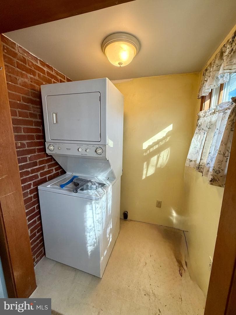 662 Spruce Street photo 10