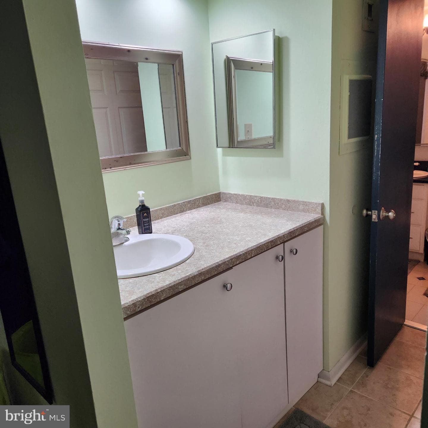 1217 Crosshill Court photo 13