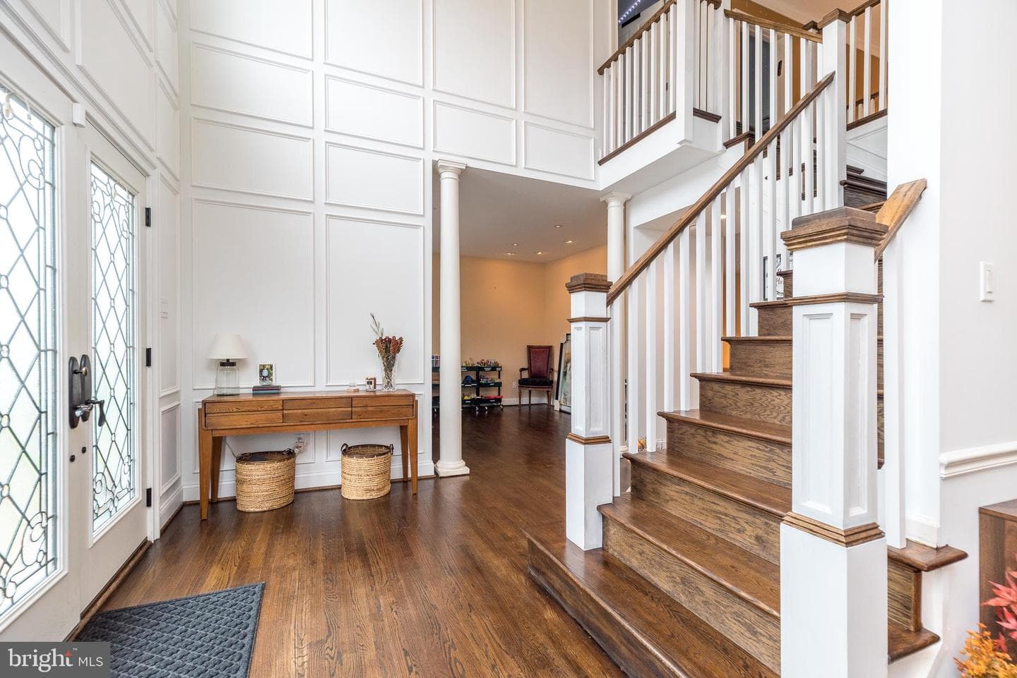 926 Manor Avenue photo 4