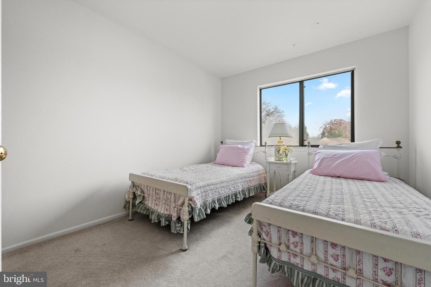 906 Bismark Way photo 23